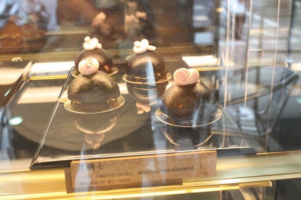 卡諾帝KALODI咖啡館：體驗【卡諾帝KALODI咖啡館 】療癒系超夯『盆栽飲品』+『比利時鬆餅』+『招牌經典咖啡』