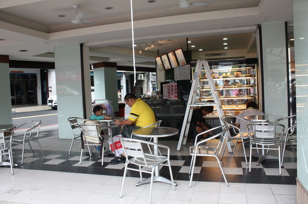 卡諾帝KALODI咖啡館：體驗【卡諾帝KALODI咖啡館 】療癒系超夯『盆栽飲品』+『比利時鬆餅』+『招牌經典咖啡』