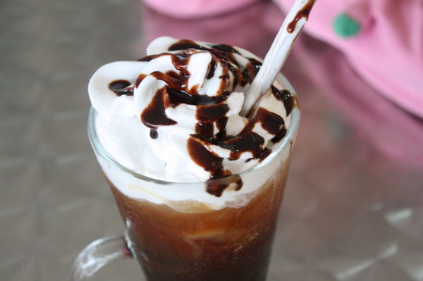 卡諾帝KALODI咖啡館：體驗【卡諾帝KALODI咖啡館 】療癒系超夯『盆栽飲品』+『比利時鬆餅』+『招牌經典咖啡』