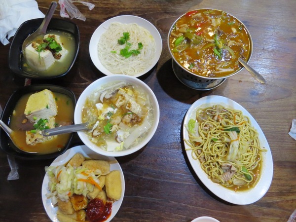 豆腐娘：除了古蹟就是要呷臭豆腐的【深坑老街/豆腐娘】