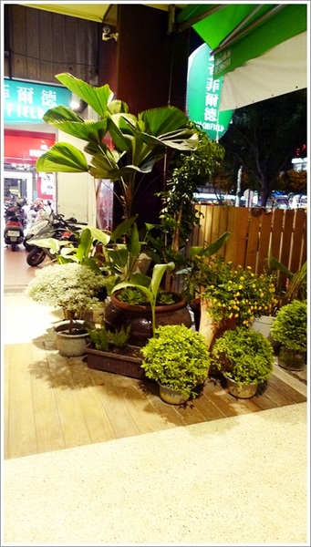 享味曼谷:【享味曼谷】新崛江新開店泰式料理,定食呈現泰菜經典之作