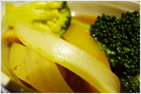 享味曼谷:【享味曼谷】新崛江新開店泰式料理,定食呈現泰菜經典之作