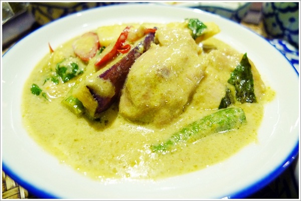 享味曼谷:【享味曼谷】新崛江新開店泰式料理,定食呈現泰菜經典之作