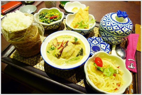 享味曼谷:【享味曼谷】新崛江新開店泰式料理,定食呈現泰菜經典之作