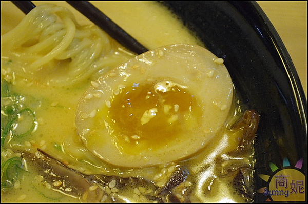 十八町拉麵店:台中西屯。十八町拉麵。接近日本原味濃郁不油的日式拉麵