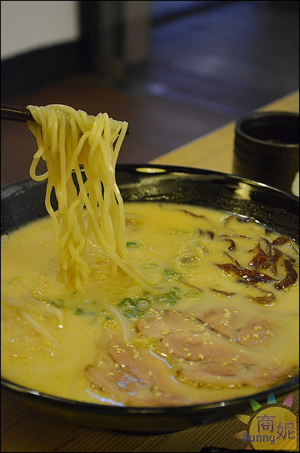 十八町拉麵店:台中西屯。十八町拉麵。接近日本原味濃郁不油的日式拉麵