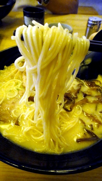 十八町拉麵店:【台中】會噴火的地獄拉麵!十八町拉麵店!