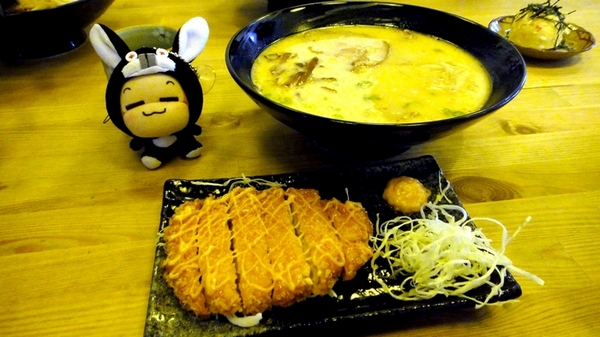 十八町拉麵店:【台中】會噴火的地獄拉麵!十八町拉麵店!