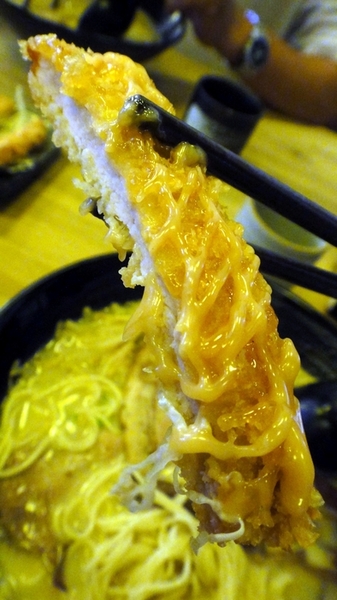 十八町拉麵店:【台中】會噴火的地獄拉麵!十八町拉麵店!