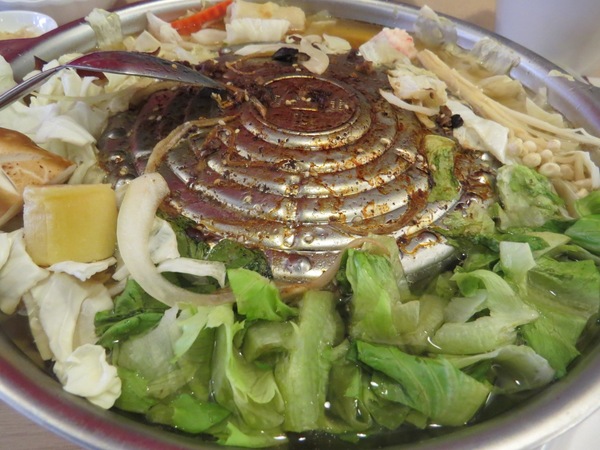 二爺饕鍋-火鍋燒烤翻牆兩吃(台中店):【口碑券】體驗新吃法可翻牆的鍋『台中/二爺饗鍋-火鍋燒烤翻牆兩吃』