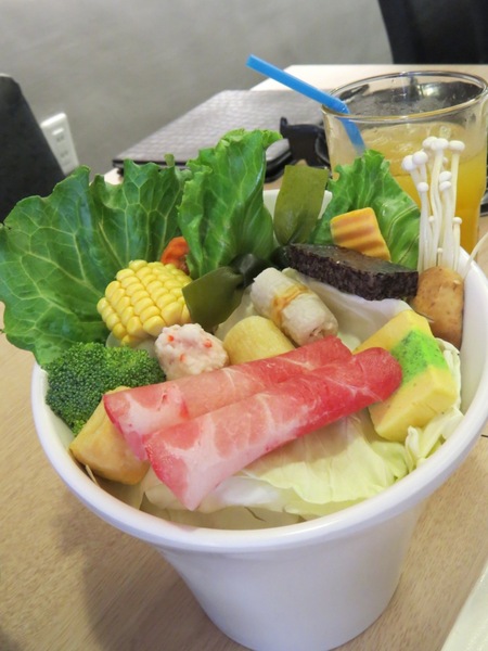 二爺饕鍋-火鍋燒烤翻牆兩吃(台中店):【口碑券】體驗新吃法可翻牆的鍋『台中/二爺饗鍋-火鍋燒烤翻牆兩吃』