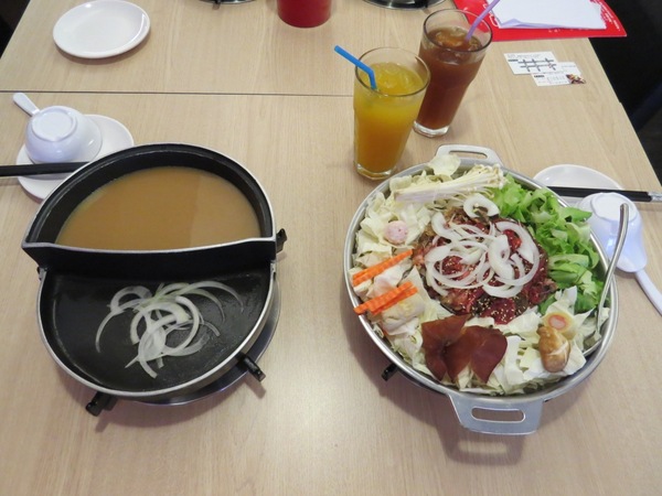 二爺饕鍋-火鍋燒烤翻牆兩吃(台中店):【口碑券】體驗新吃法可翻牆的鍋『台中/二爺饗鍋-火鍋燒烤翻牆兩吃』