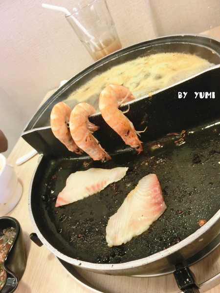 二爺饕鍋-火鍋燒烤翻牆兩吃(台中店):【愛評口碑券♥第三十二彈】進擊的蝦子!火鍋燒烤翻牆兩吃@二爺饕鍋