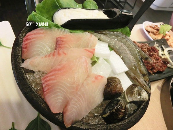 二爺饕鍋-火鍋燒烤翻牆兩吃(台中店):【愛評口碑券♥第三十二彈】進擊的蝦子!火鍋燒烤翻牆兩吃@二爺饕鍋