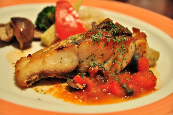 紫紅洋蔥:【高雄】岡山默默擠滿客人小餐廳.紫紅洋蔥.桑尼瘦不了