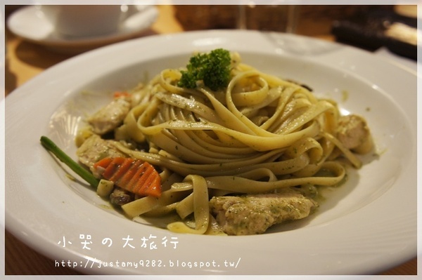 轉角咖啡：[新北市。中和區] 人氣店家★轉角咖啡★ 終於如願以償品嘗到囉❤