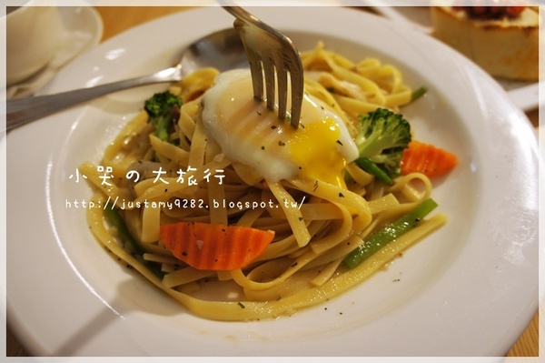 轉角咖啡：[新北市。中和區] 人氣店家★轉角咖啡★ 終於如願以償品嘗到囉❤