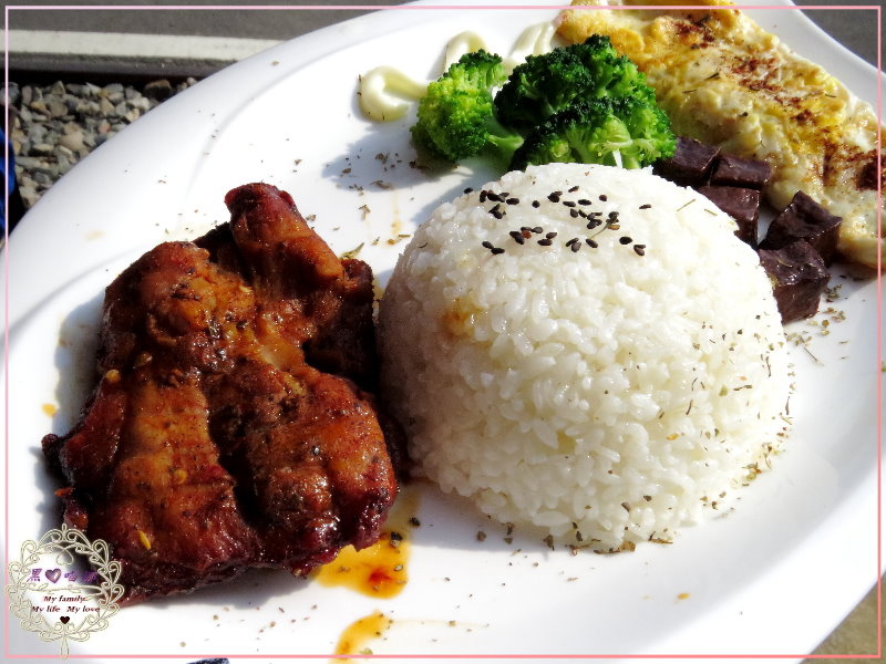 08碳烤雞腿排飯套餐($259).jpg