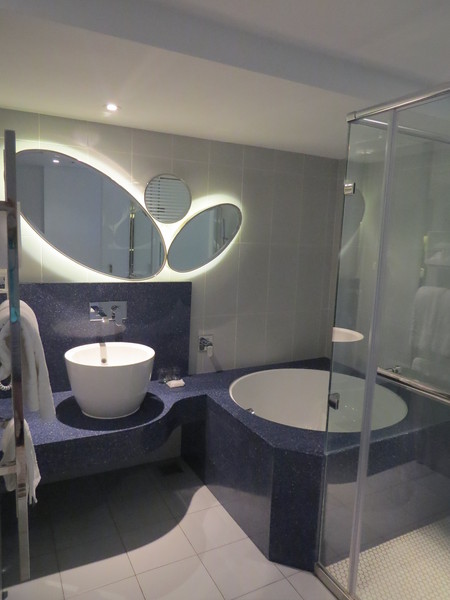 高雄御宿商旅(中央公園館)：雖然商務但很舒適的【高雄御宿商旅/中央公園館】