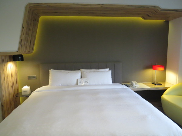 高雄御宿商旅(中央公園館)：雖然商務但很舒適的【高雄御宿商旅/中央公園館】