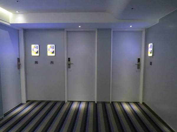 高雄御宿商旅(中央公園館)：雖然商務但很舒適的【高雄御宿商旅/中央公園館】