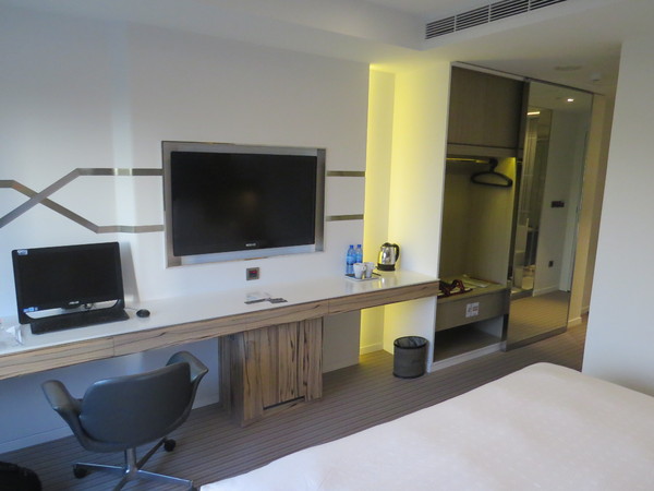 高雄御宿商旅(中央公園館)：雖然商務但很舒適的【高雄御宿商旅/中央公園館】