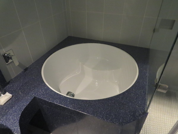 高雄御宿商旅(中央公園館)：雖然商務但很舒適的【高雄御宿商旅/中央公園館】