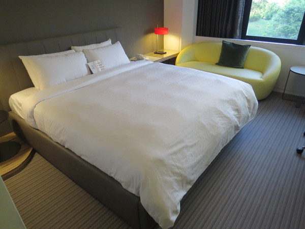 高雄御宿商旅(中央公園館)：雖然商務但很舒適的【高雄御宿商旅/中央公園館】