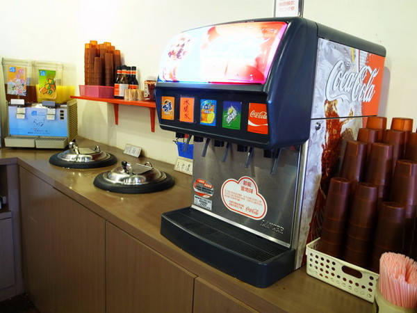 德克斯牛排：＜新北｜新莊｜牛排館＞牛排威～沙拉吧與配餐樣樣都驚人