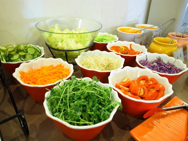 德克斯牛排：＜新北｜新莊｜牛排館＞牛排威～沙拉吧與配餐樣樣都驚人