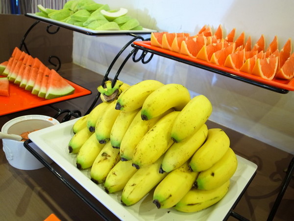 德克斯牛排：＜新北｜新莊｜牛排館＞牛排威～沙拉吧與配餐樣樣都驚人