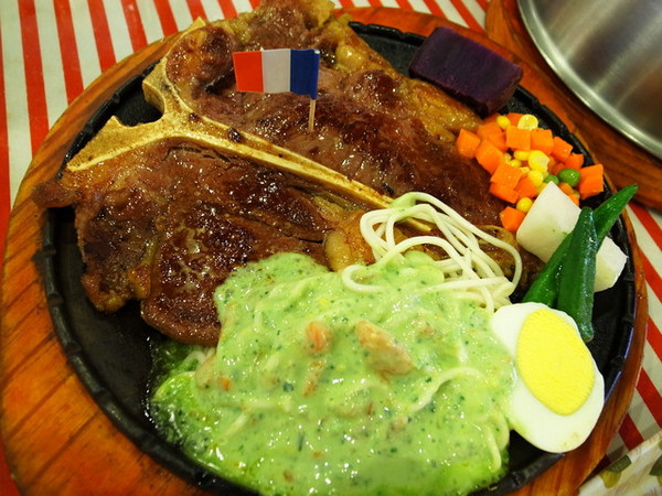 德克斯牛排：＜新北｜新莊｜牛排館＞牛排威～沙拉吧與配餐樣樣都驚人