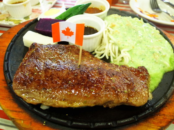 德克斯牛排：＜新北｜新莊｜牛排館＞牛排威～沙拉吧與配餐樣樣都驚人