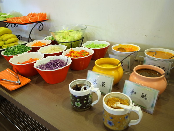 德克斯牛排：＜新北｜新莊｜牛排館＞牛排威～沙拉吧與配餐樣樣都驚人