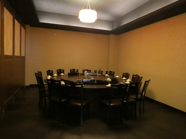 東街日本料理(桃園店)：『二訪』豪邁日式創意料理呷飽飽【桃園/東街日本料理】