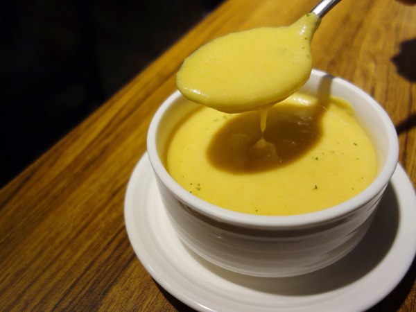 the Chips美式餐廳(光復店)：The chips美式餐廳(光復店)+美式+光復南路+多樣餐點+運動餐廳+賽事+大份量