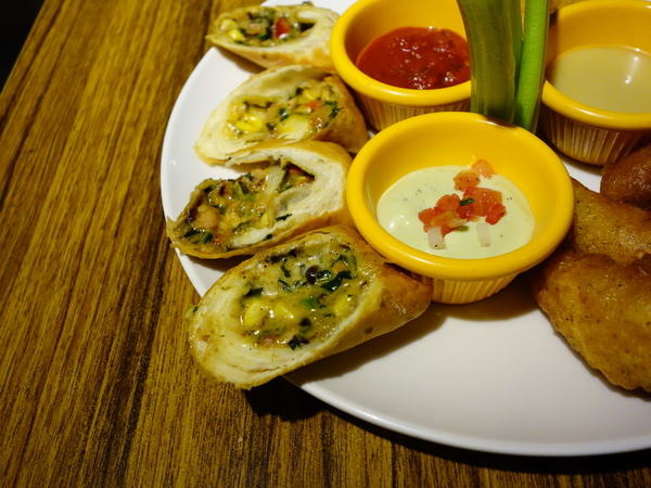 the Chips美式餐廳(光復店)：The chips美式餐廳(光復店)+美式+光復南路+多樣餐點+運動餐廳+賽事+大份量