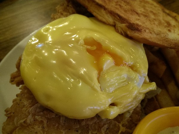 the Chips美式餐廳(光復店):《口碑券》the Chips美式餐廳│豪邁美式餐點 甜點也是大份量!!?@國父紀念館站