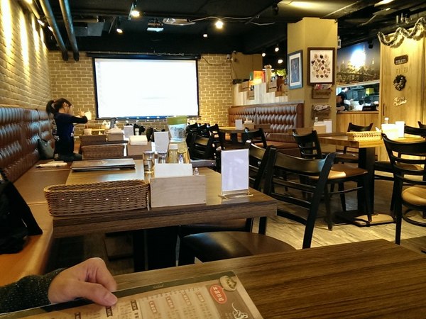 the Chips美式餐廳(光復店):《口碑券》the Chips美式餐廳│豪邁美式餐點 甜點也是大份量!!?@國父紀念館站