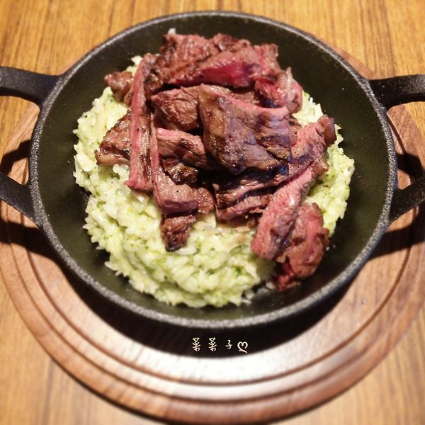 the Chips美式餐廳(光復店)：[台北東區]滿足味蕾的超大份量 ♥『the Chips美式餐廳 / 光復店』♥ 除了漢堡你怎麼能錯過牛排