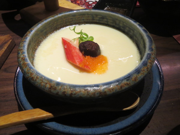 三本味日式料理:以炸壽司作為招牌的"三本味日式料理"食記