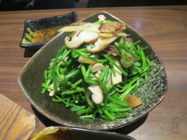 三本味日式料理:以炸壽司作為招牌的"三本味日式料理"食記