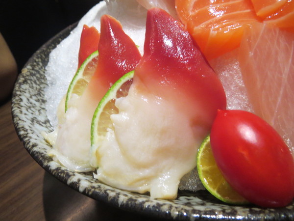 三本味日式料理:以炸壽司作為招牌的"三本味日式料理"食記