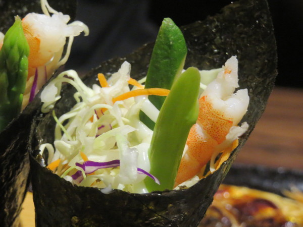 三本味日式料理:以炸壽司作為招牌的"三本味日式料理"食記