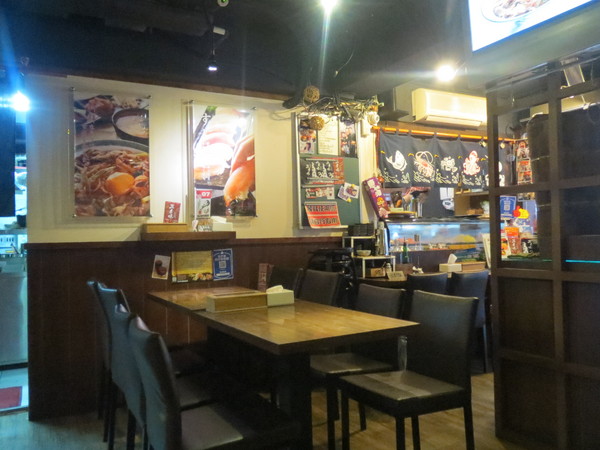 三本味日式料理:以炸壽司作為招牌的"三本味日式料理"食記