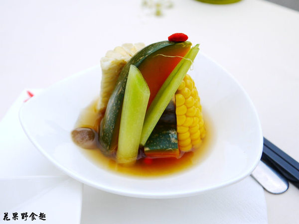 望龍埤:宜蘭花果野食趣 ,在果園裡面吃金棗的裸食饗宴!