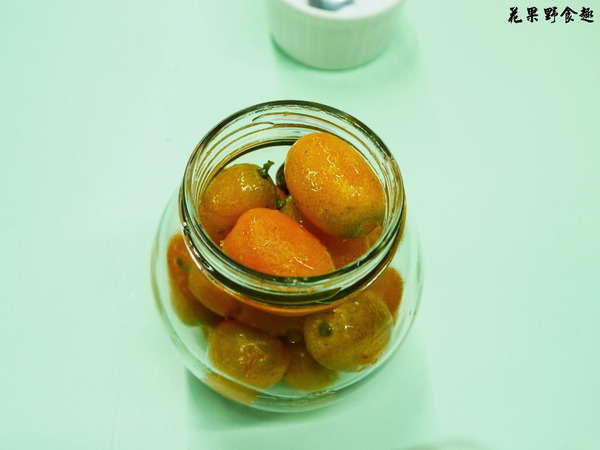 望龍埤:宜蘭花果野食趣 ,在果園裡面吃金棗的裸食饗宴!