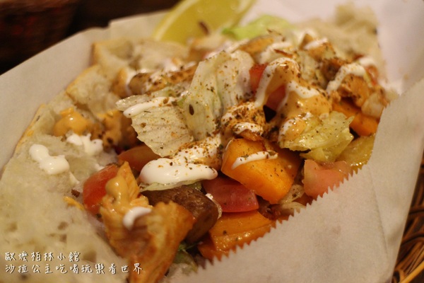 歐嬤柏林小館(园:貝貝熊柏林小館):台北‧東區美食『歐嬤柏林小館』最好吃的德國豬腳