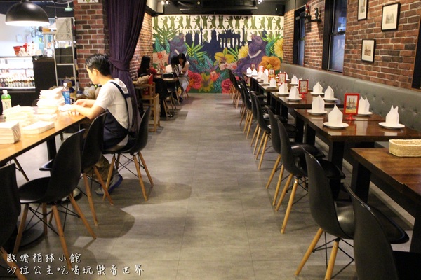 歐嬤柏林小館(园:貝貝熊柏林小館):台北‧東區美食『歐嬤柏林小館』最好吃的德國豬腳