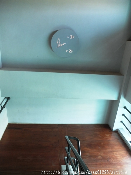 黑橋牌香腸博物館:【旅行遊記。台南南區】黑橋牌香腸博物館。復古潮旅「黑橋牌」老品牌 全台第一家香腸觀光工廠